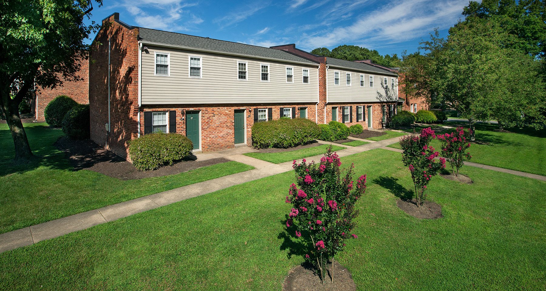 Highland Woods Apartments in Highland Springs, VA